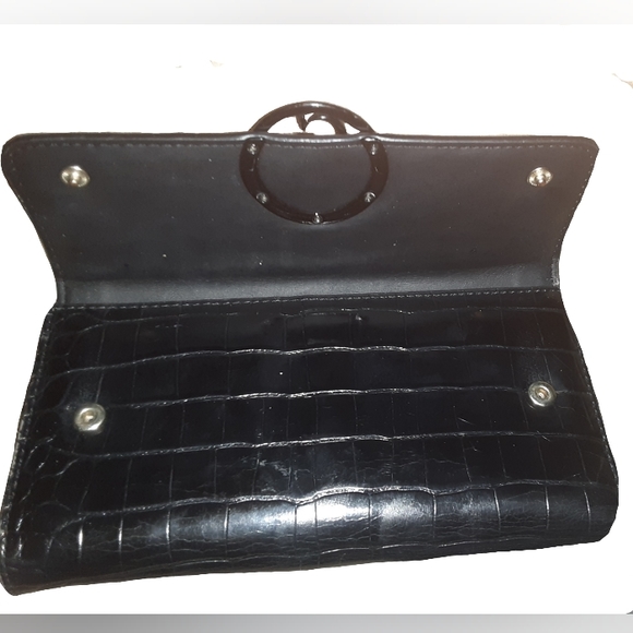 Gator Embossed long Wallet by GUESS - Picture 3 of 5